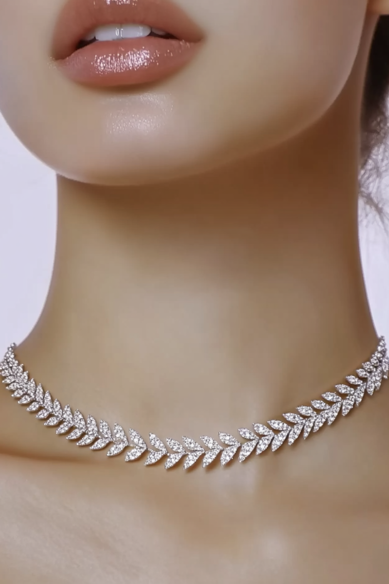 Icy Crystal Elegant Leaves Choker